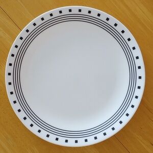 Corelle White Dinner Plate with Black Geometric Design